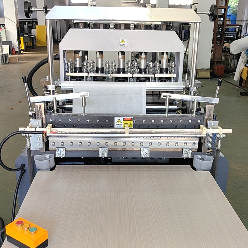 Non-woven pillowcase machine
