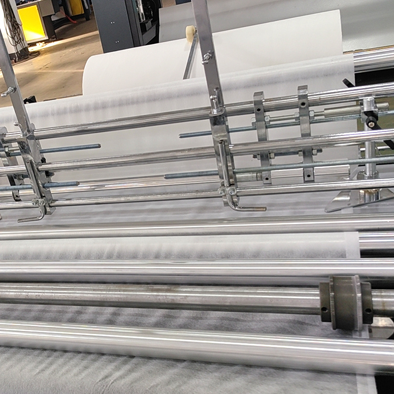 Non-woven pillowcase machine