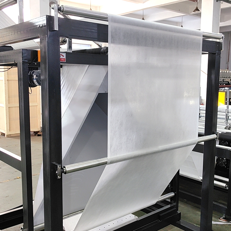 Non-woven pillowcase machine