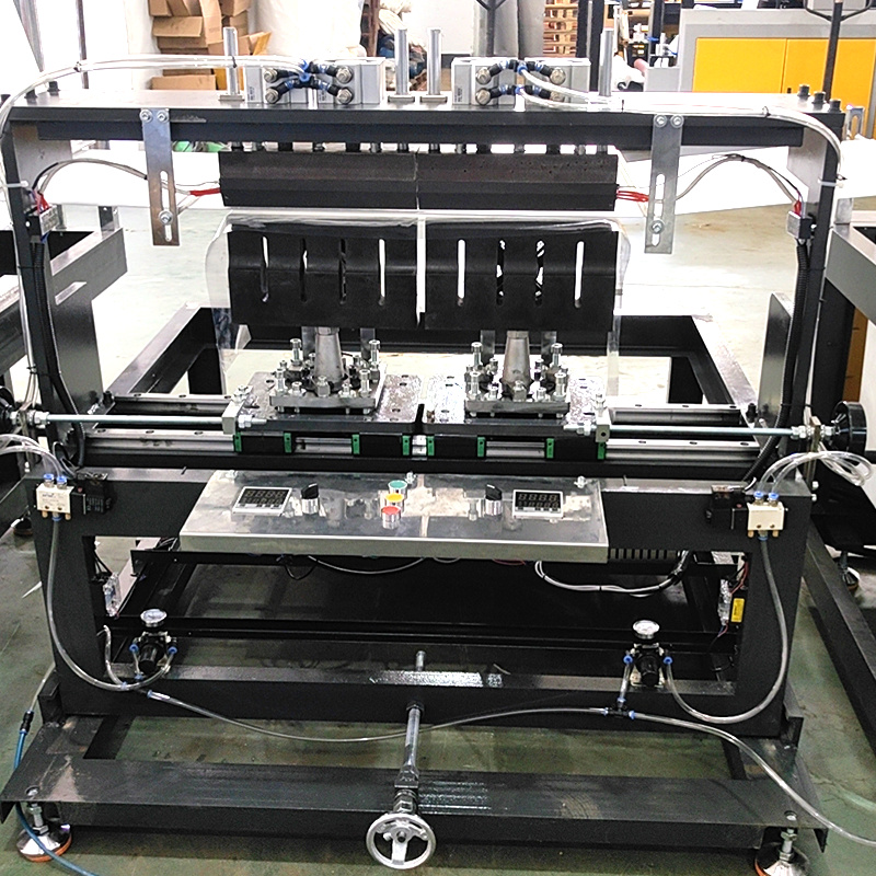 Non-woven pillowcase machine